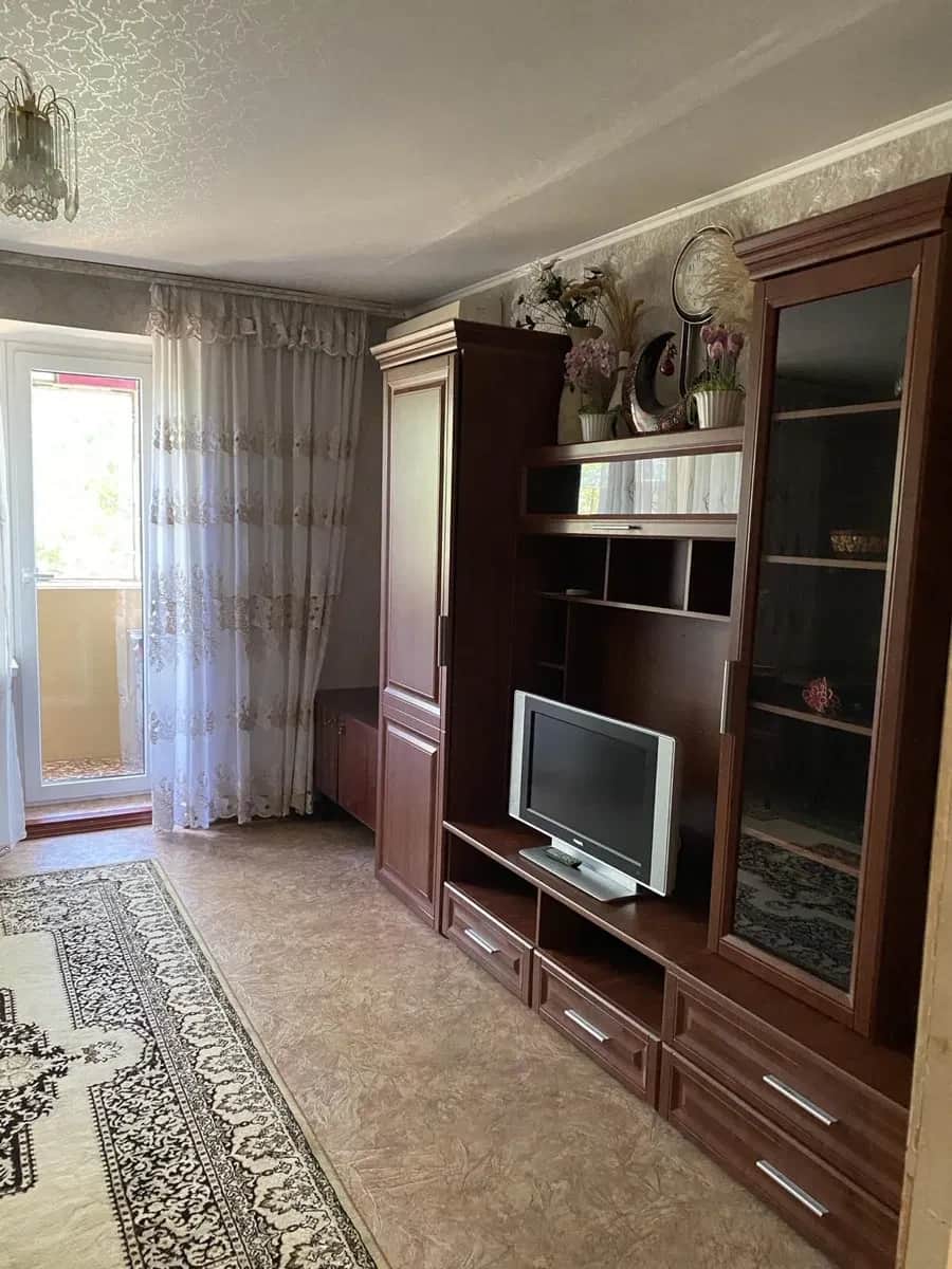 3-кімнатна квартира, Шевченківський: роздільні кімнати, доглянутий двір - фото 1