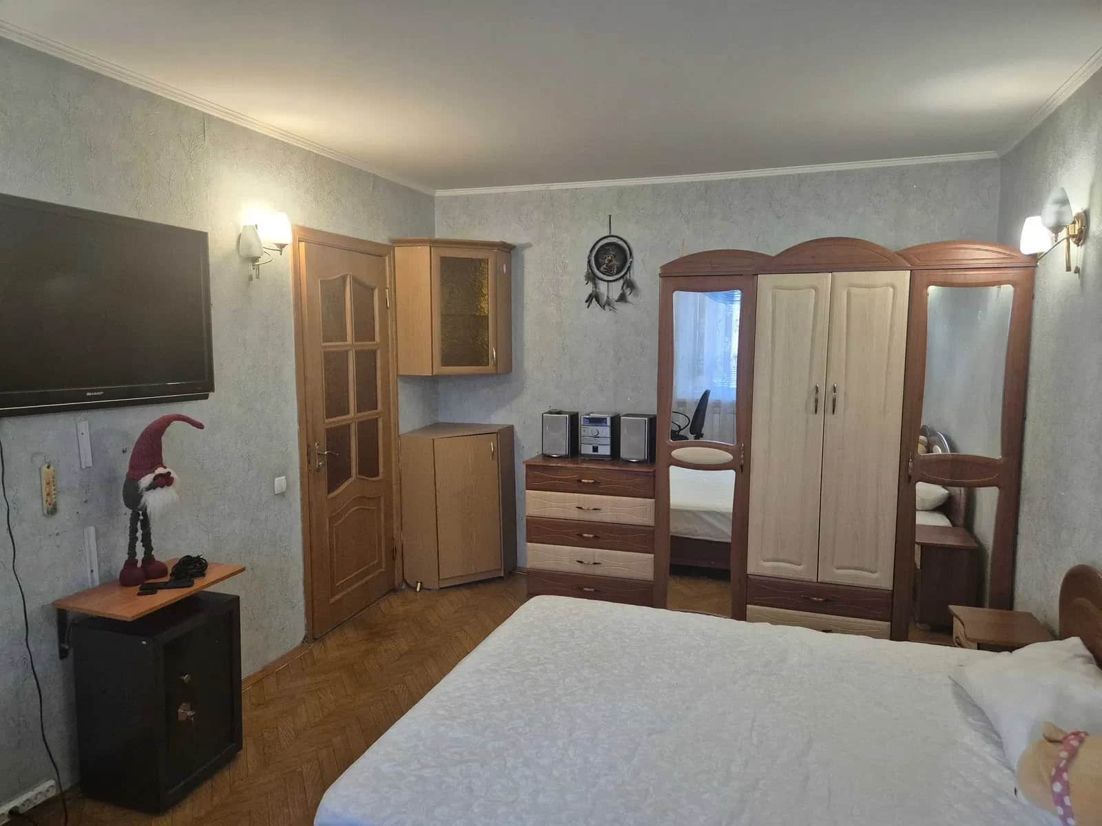 2-кімнатна квартира, Дарницький: метро Харківська 1 хв пішки, мебльована - фото 2