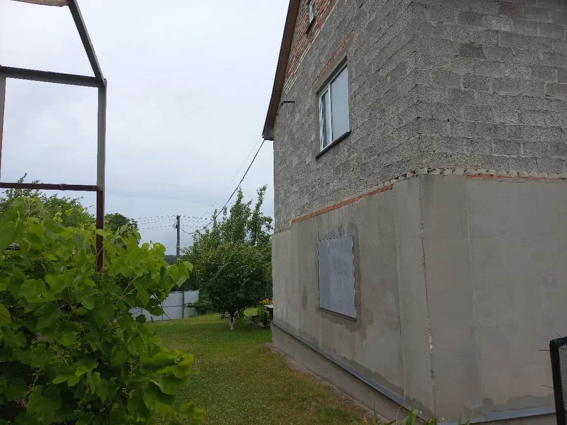 Будинок, Мала Снітинка: ремонт на першому поверсі, 6 соток, басейн за 5 хв - фото 2