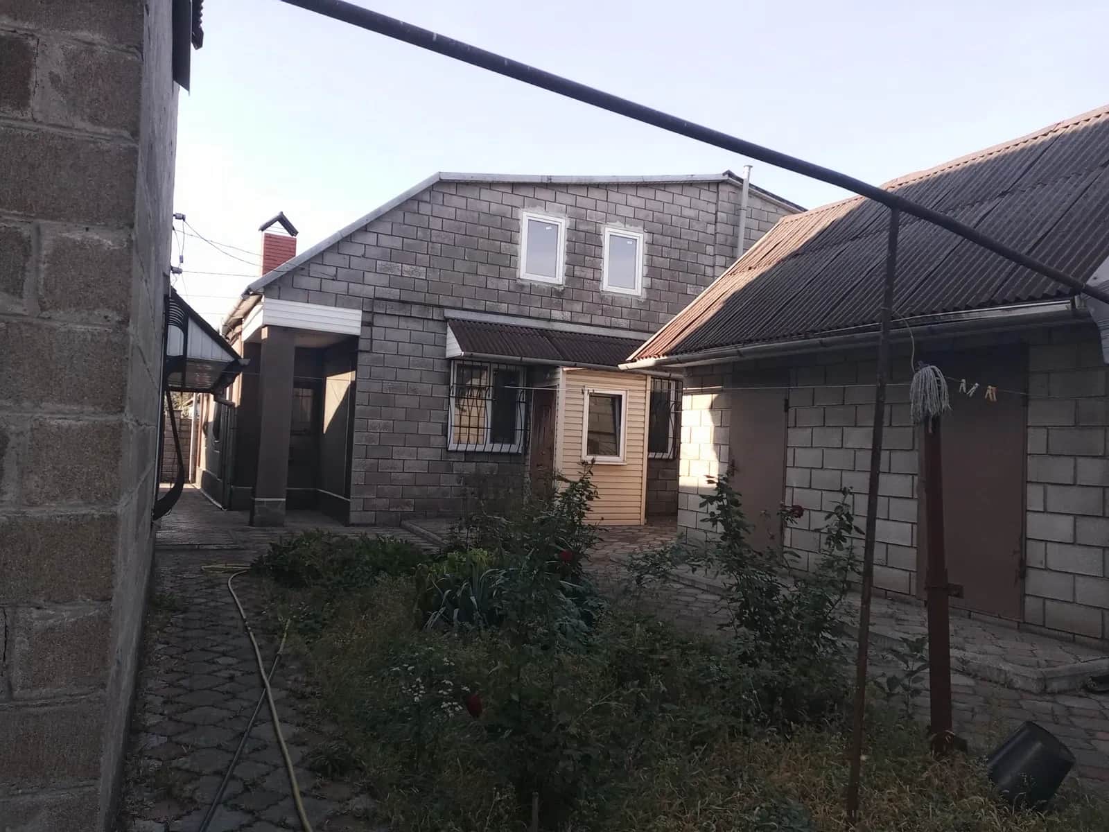 Будинок, Сурська: два будинки, гараж на дві машини - фото 1