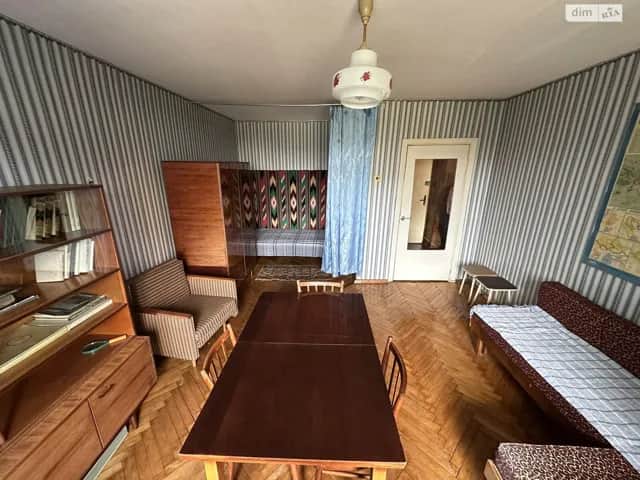 1-кімнатна квартира, вулиця Бандери: торг можливий, балкон - фото 2