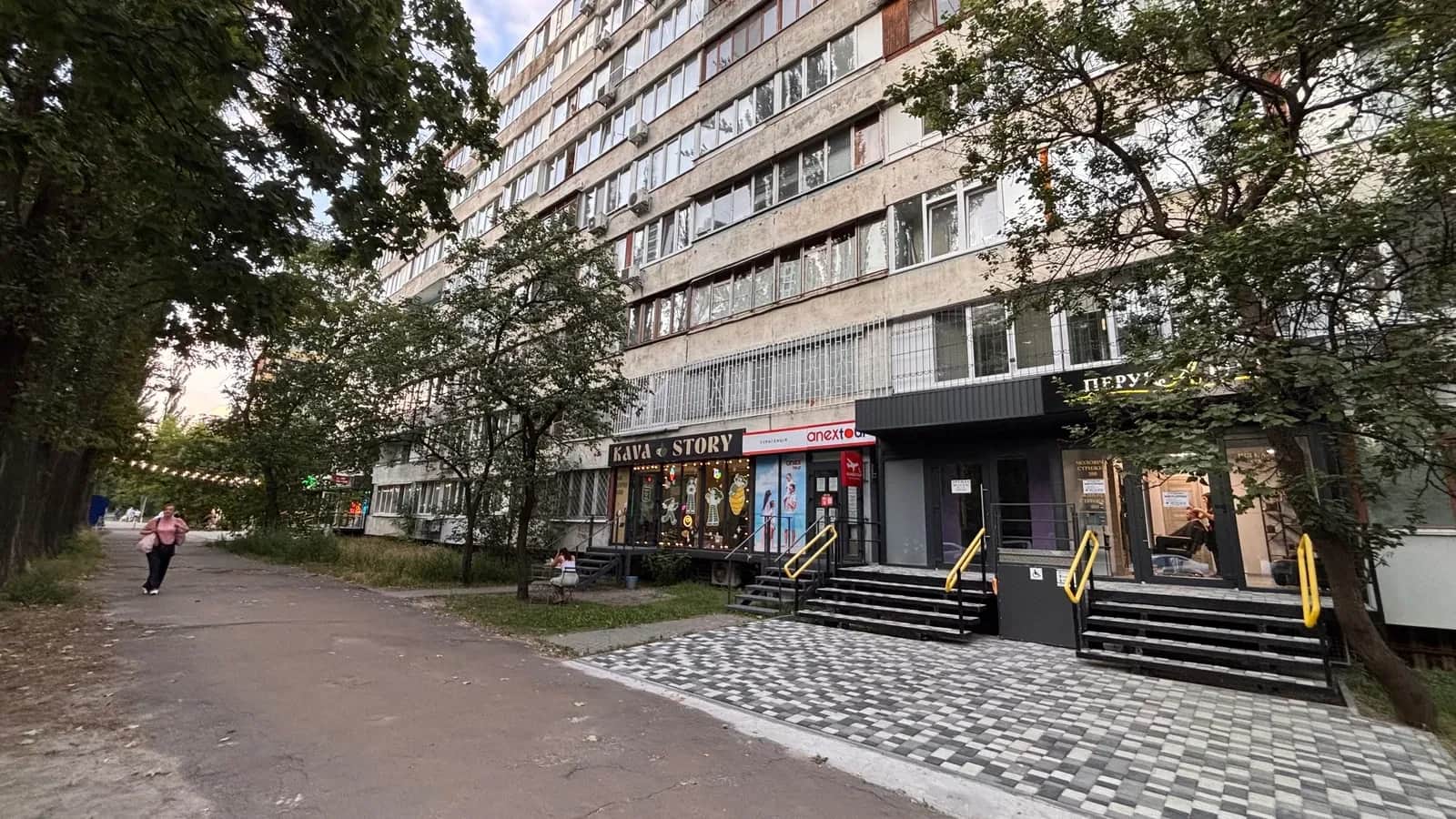 Приміщення, Святошинський: фасадне, 5 кВт, у житловому фонді - фото 2