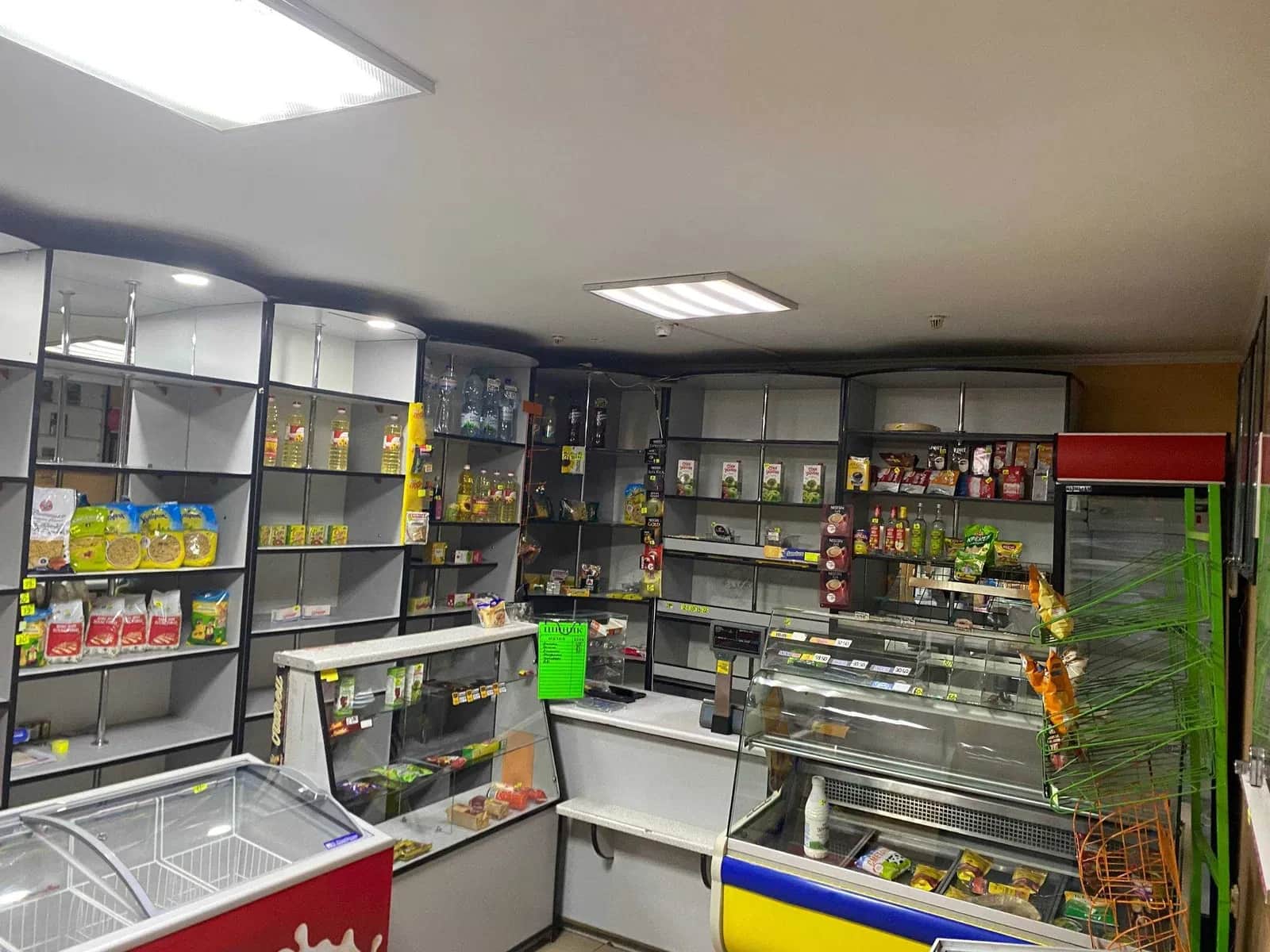 Приміщення, Дрогобич: магазин, готове обладнання, тераса - фото 1