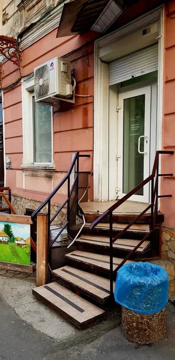 Приміщення, Приморський: фасадне, центр міста, 5 хв до Дерибасівської - фото 2