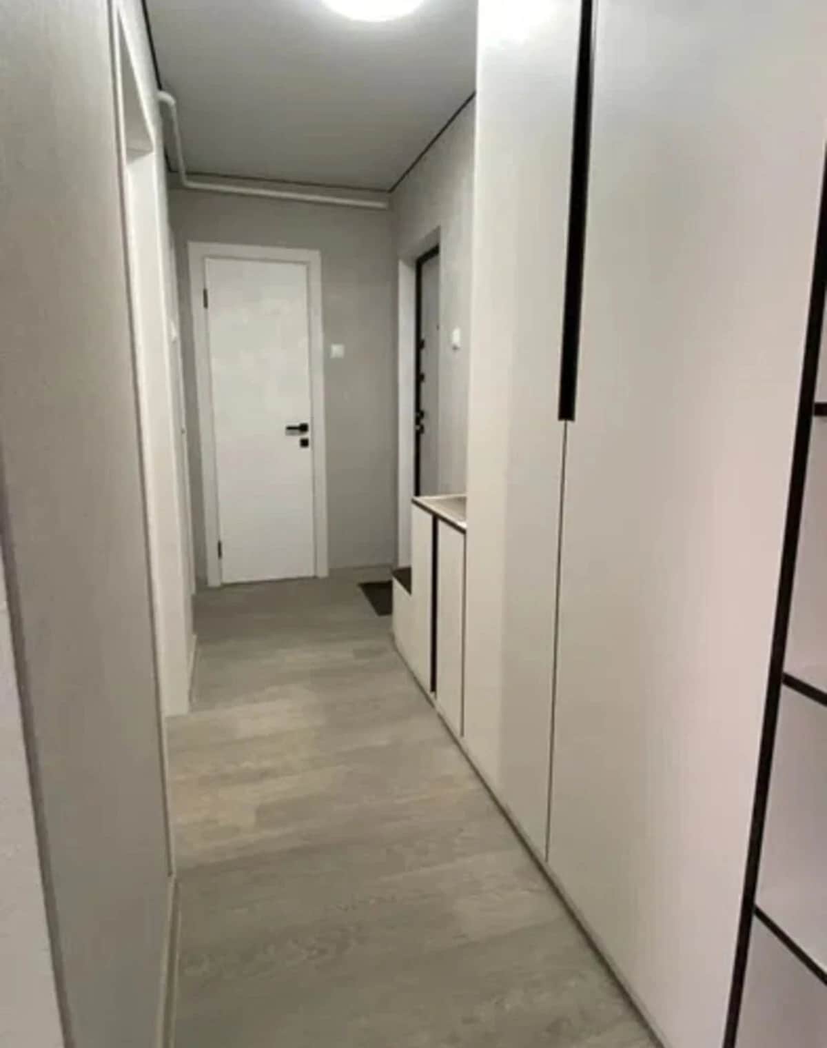 3-кімнатна квартира, Кропивницький: кухня 15 м², броньовані двері - фото 1