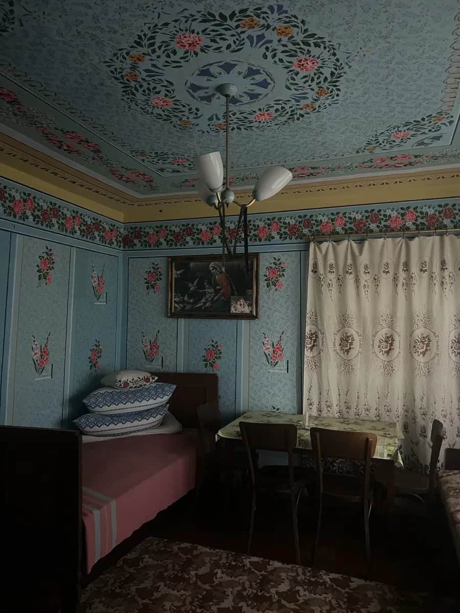 Будинок, Бабинці: літня кухня, сад і город, три комори - фото 1