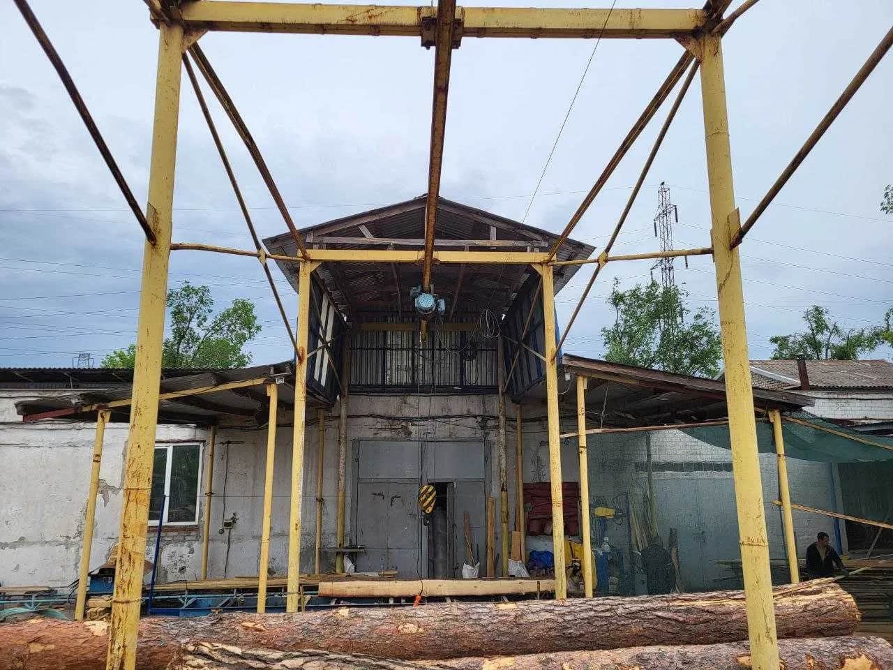 Виробнича база, Покровський: 3 фази 380 В, тельферна естакада - фото 2