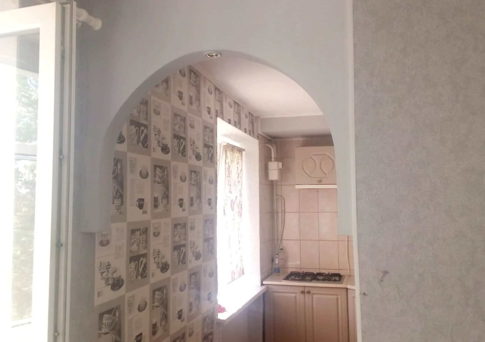 1-кімнатна квартира, Косівщина: кухня-студія, косметичний ремонт - фото 2