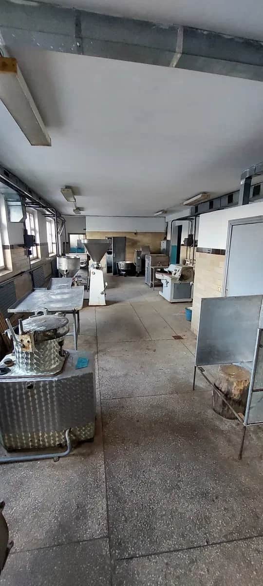 Ковбасний цех, Черкаси: 700 кг на добу, 95 кВт, два гаражі - фото 2