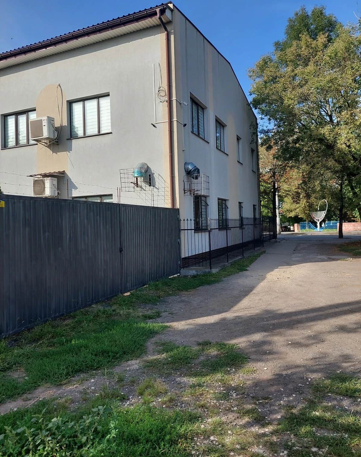 Приміщення, Центр: фасадне, окрема будівля, автономна котельня - фото 1