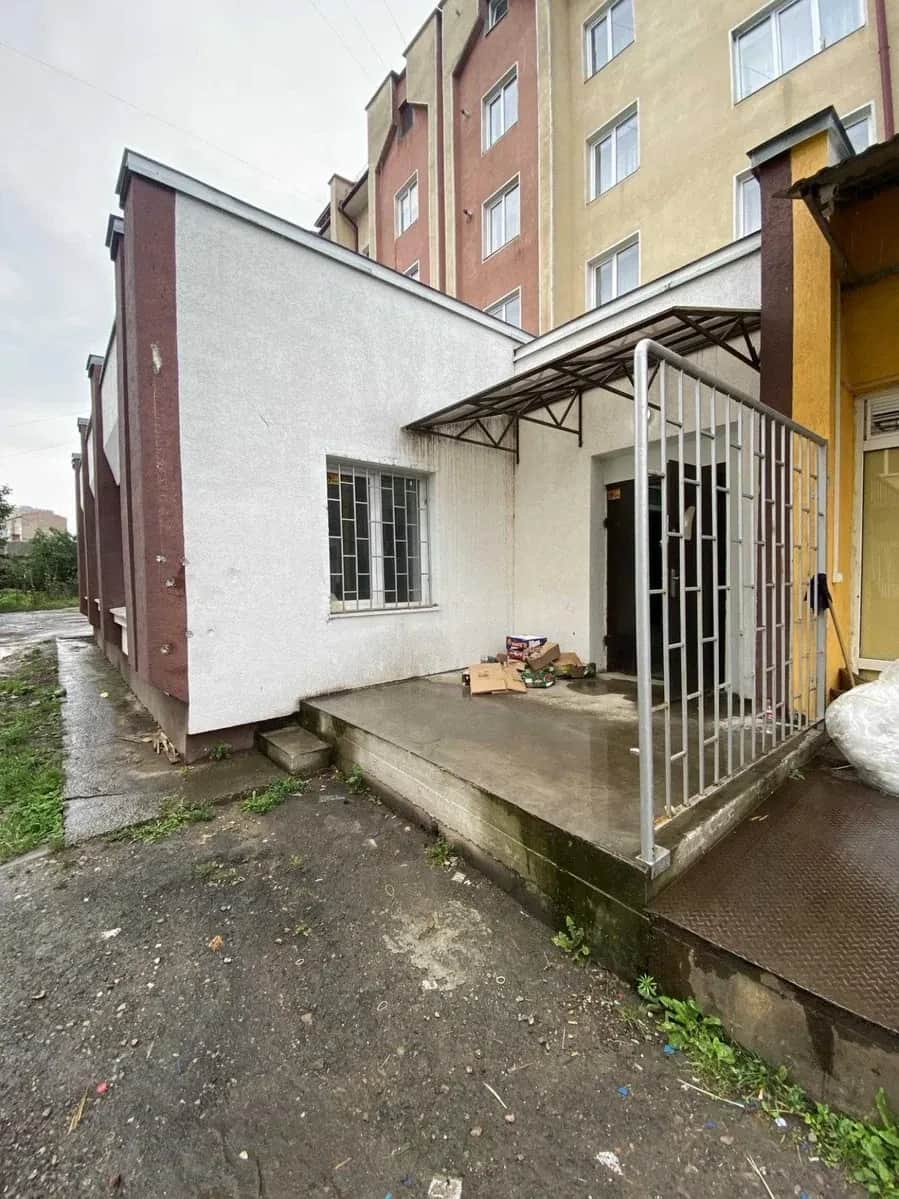 Приміщення, Івано-Франківськ: три входи, фура 20 т - фото 1