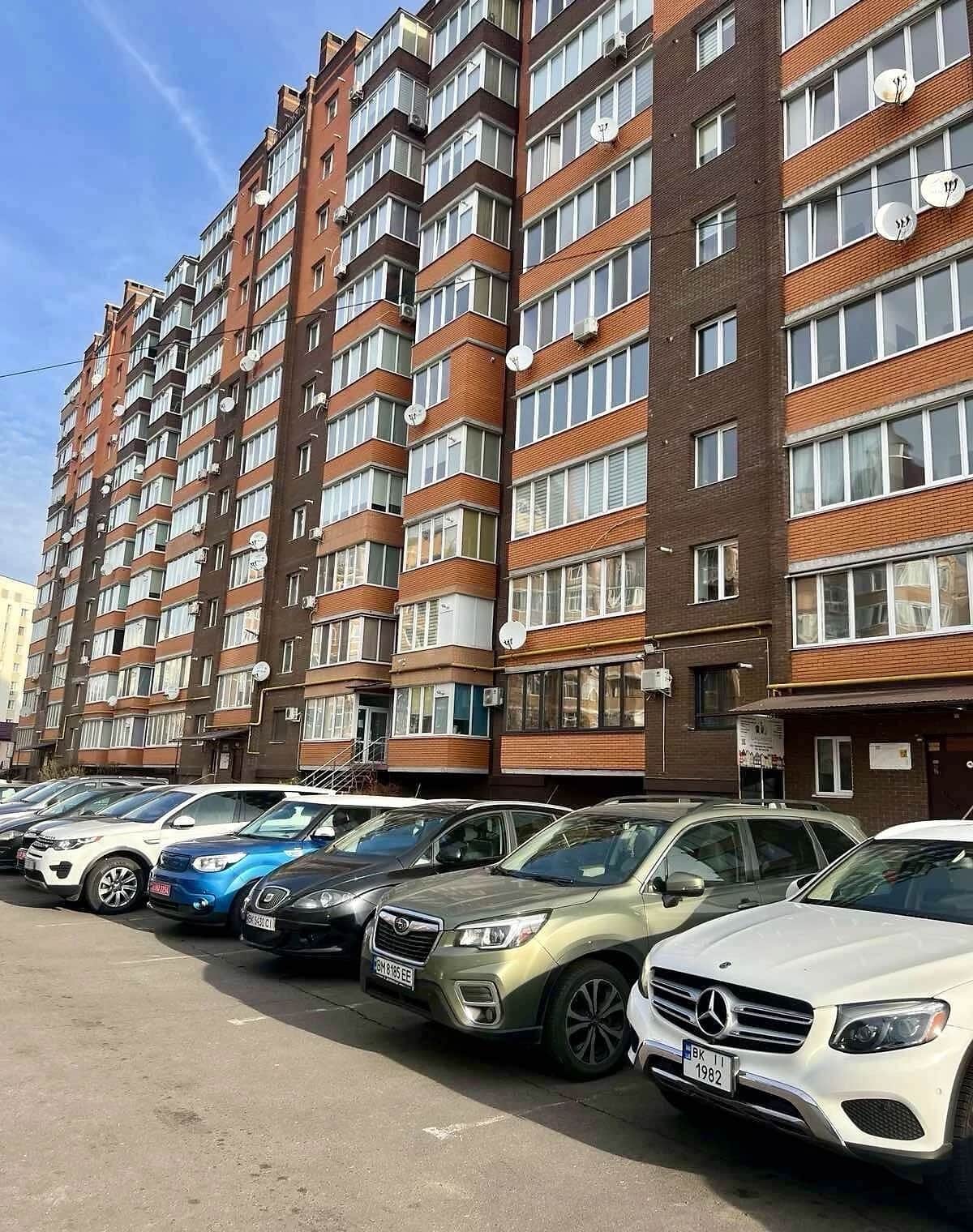 1-кімнатна квартира, Центр: кухня-студія, панорамні вікна - фото 2
