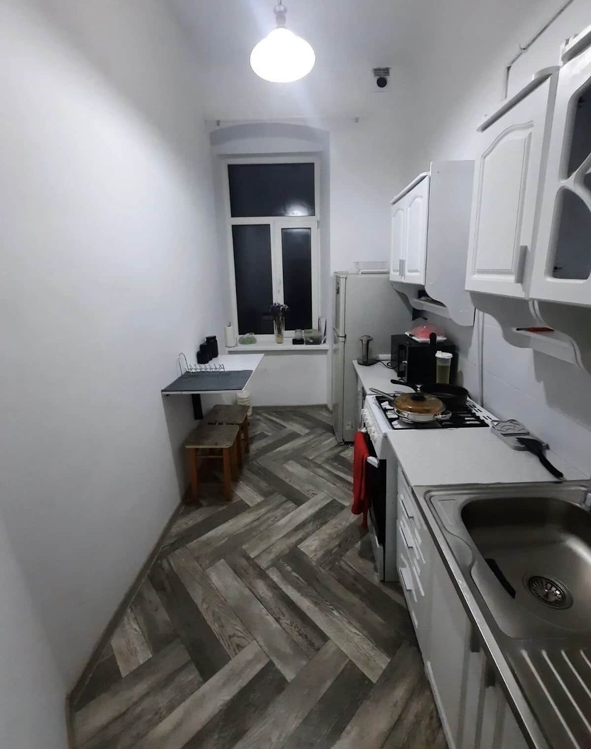 2-кімнатна квартира, Шевченківський: євроремонт, тепло і вода без світла - фото 1