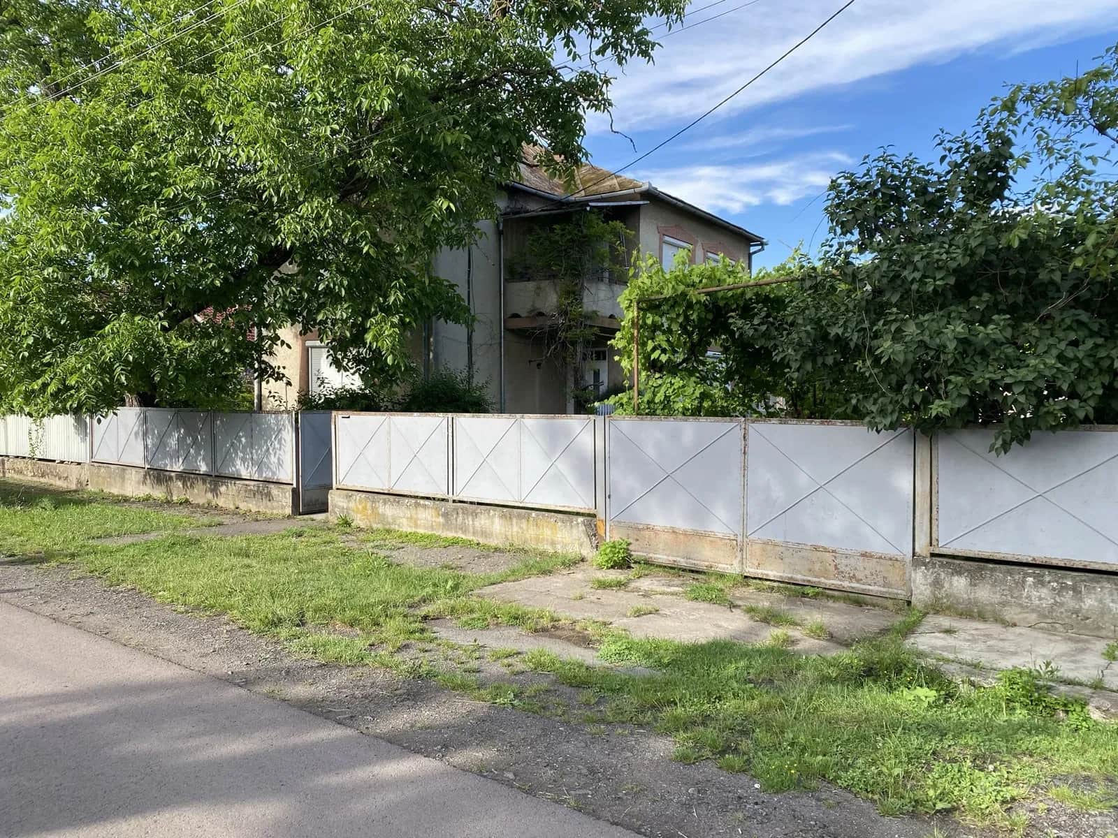 Будинок, Дийда: 25 соток, дві кухні, зона відпочинку на озері - фото 1