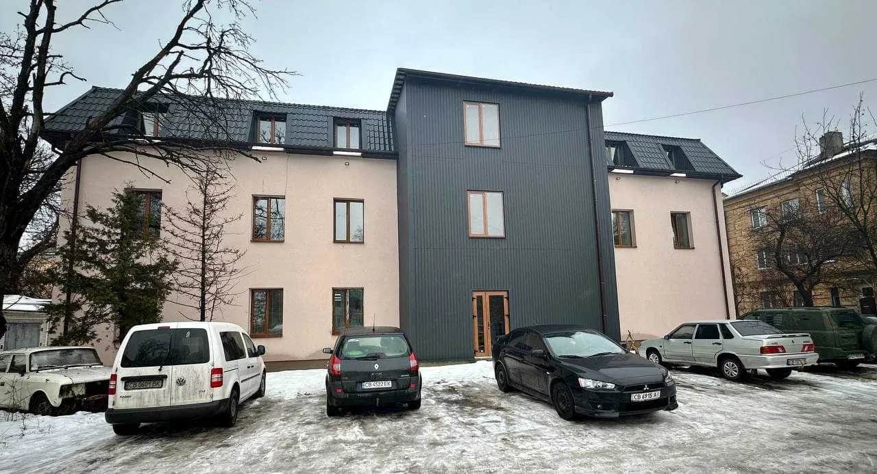 Будівля в центрі міста: ремонт на двох поверхах, орендарі - фото 2