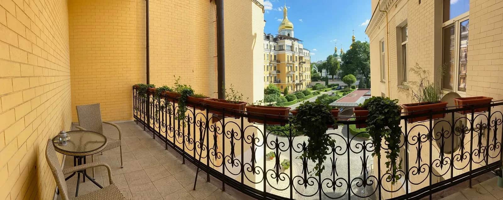 2-кімнатна квартира, Шевченківський: вид на Софійський собор, тераса - фото 1