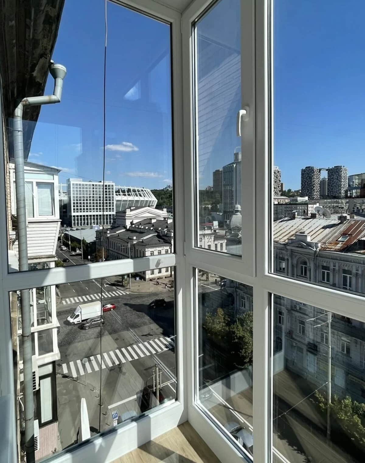 2-кімнатна квартира, Нова забудова: євроремонт, метро Олімпійська - фото 1