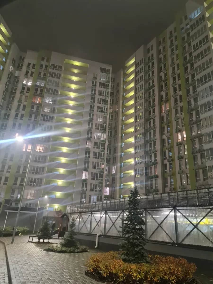 2-кімнатна квартира у ЖК Нивки Парк: велика стоянка, під кухню-вітальню - фото 1