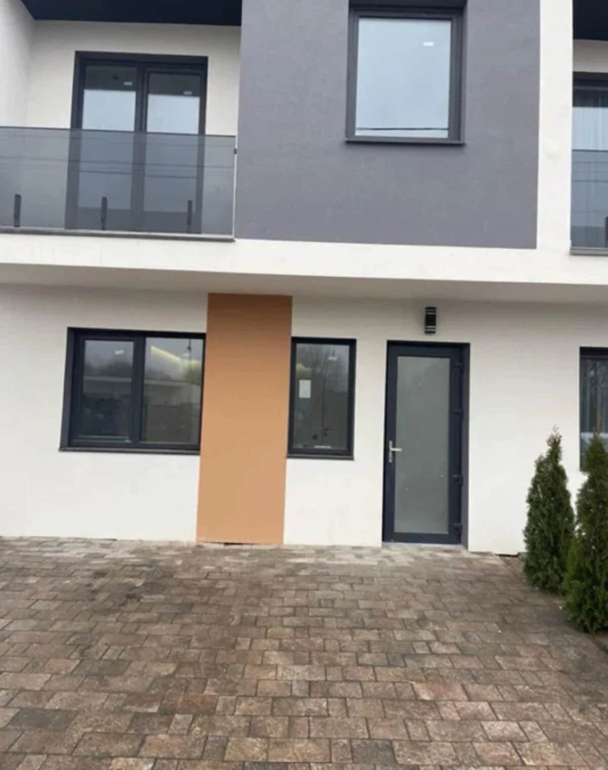 Будинок, Компотний: ділянка 50 м², 2 санвузли, свердловина - фото 1
