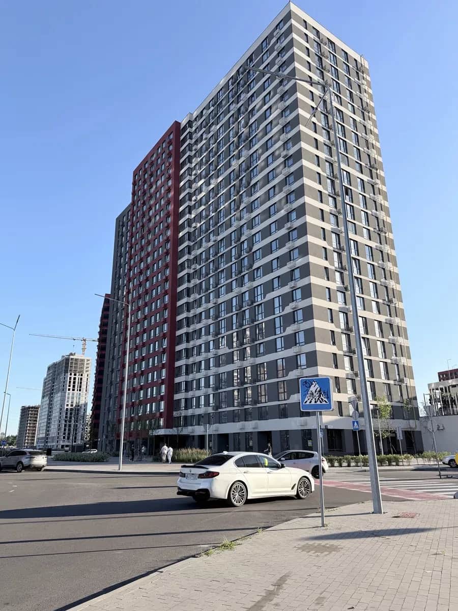 3-кімнатна квартира у ЖК Варшавський 3: єОселя, резервне живлення - фото 1