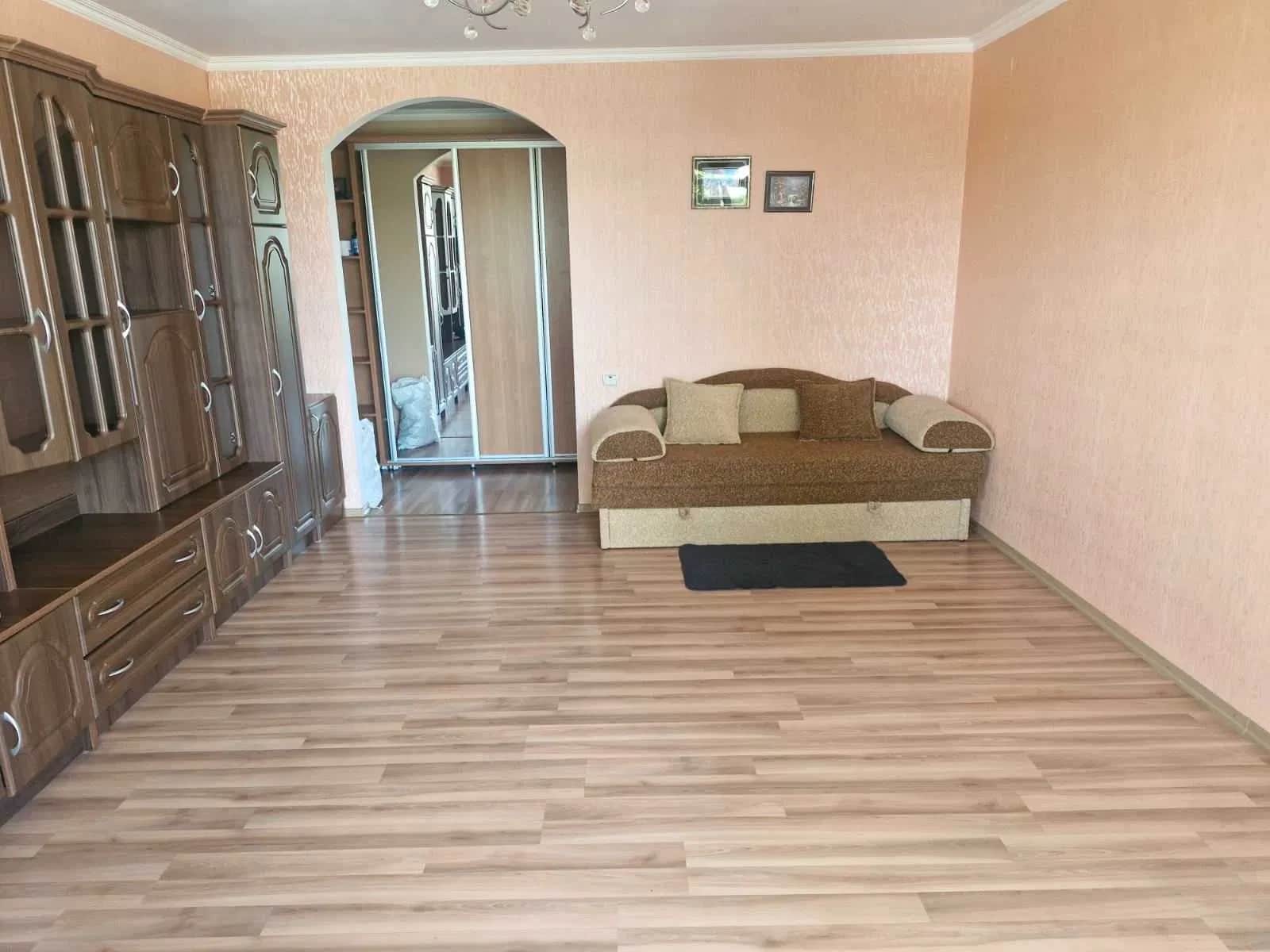 3-кімнатна квартира, Суми: 2 балкони, окрема кухня, косметичний ремонт - фото 2