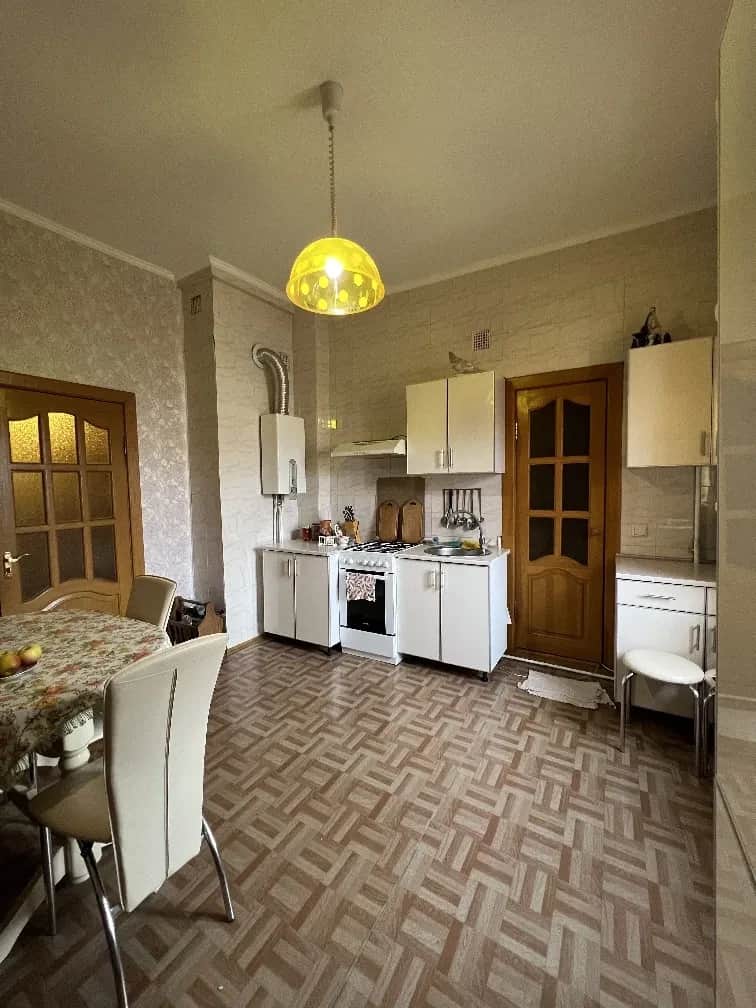 3-кімнатна квартира, Чернігів: історичний центр, гараж - фото 1