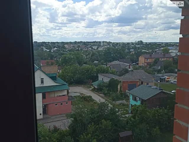 3-кімнатна квартира, Сквира: останній поверх, цегляні стіни - фото 1