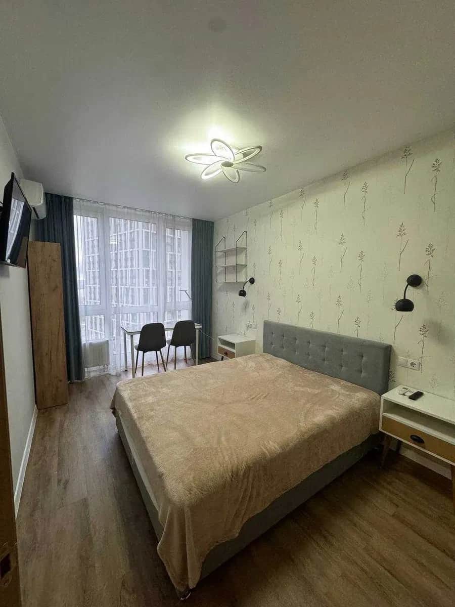 1-кімнатна квартира у ЖК Славутич: вид на Дніпро, метро Славутич 3 хв - фото 1