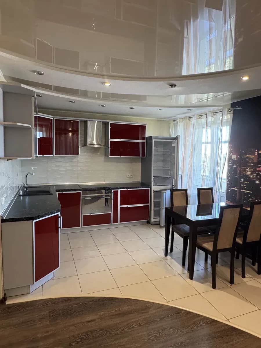 3-кімнатна квартира, Комунарський: євроремонт, кухня 25 м² - фото 1