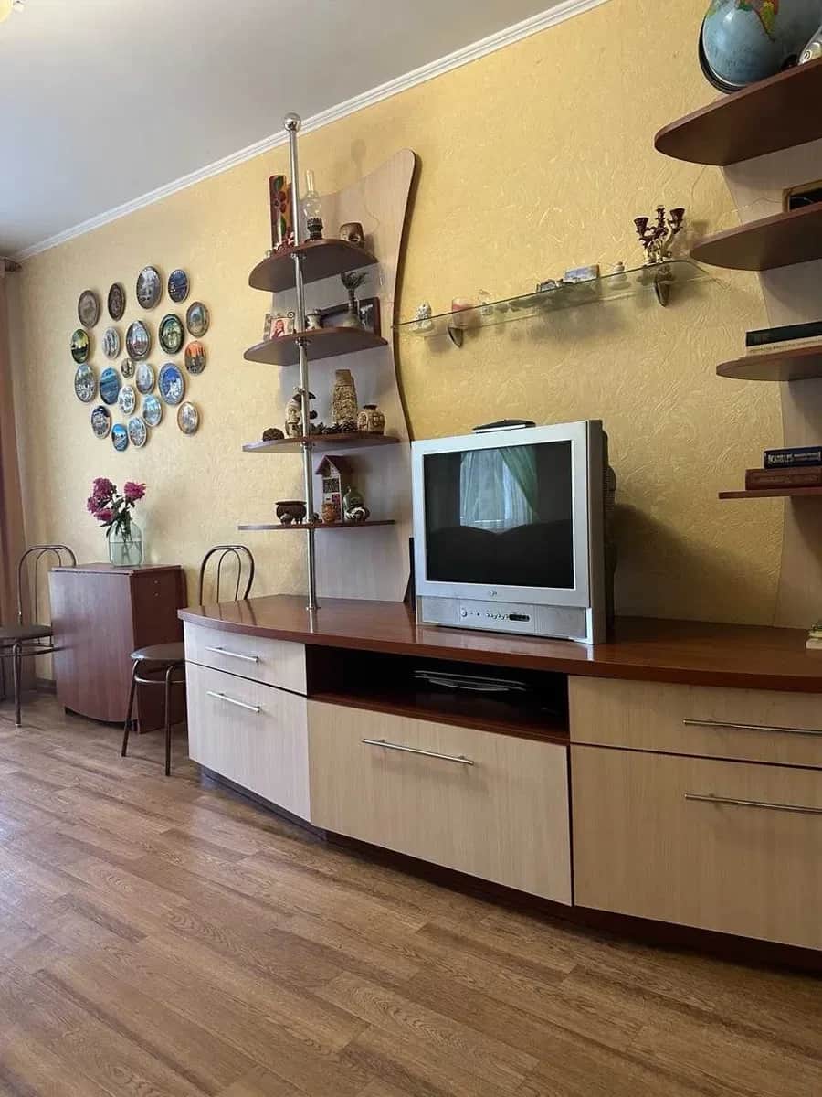 3-кімнатна квартира, Чернігів: два балкони, житловий стан - фото 2