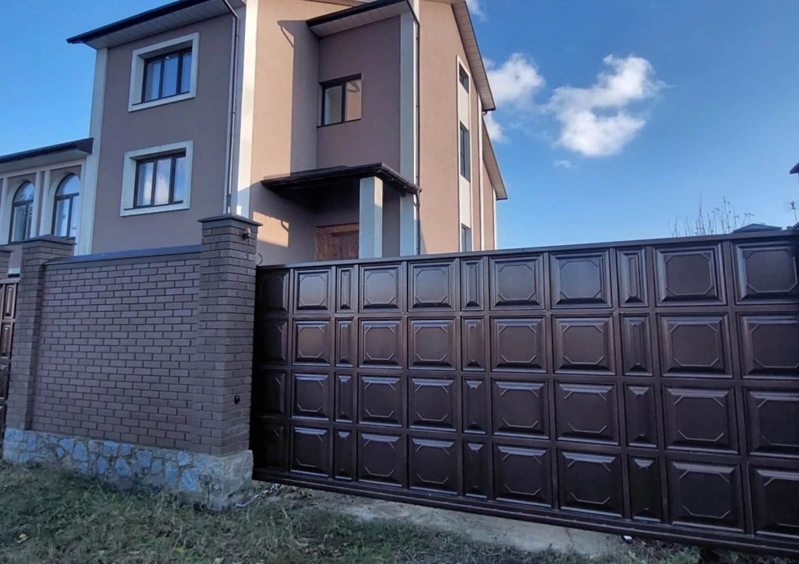 Будинок, Городецьке: басейн, гараж, мансарда - фото 1