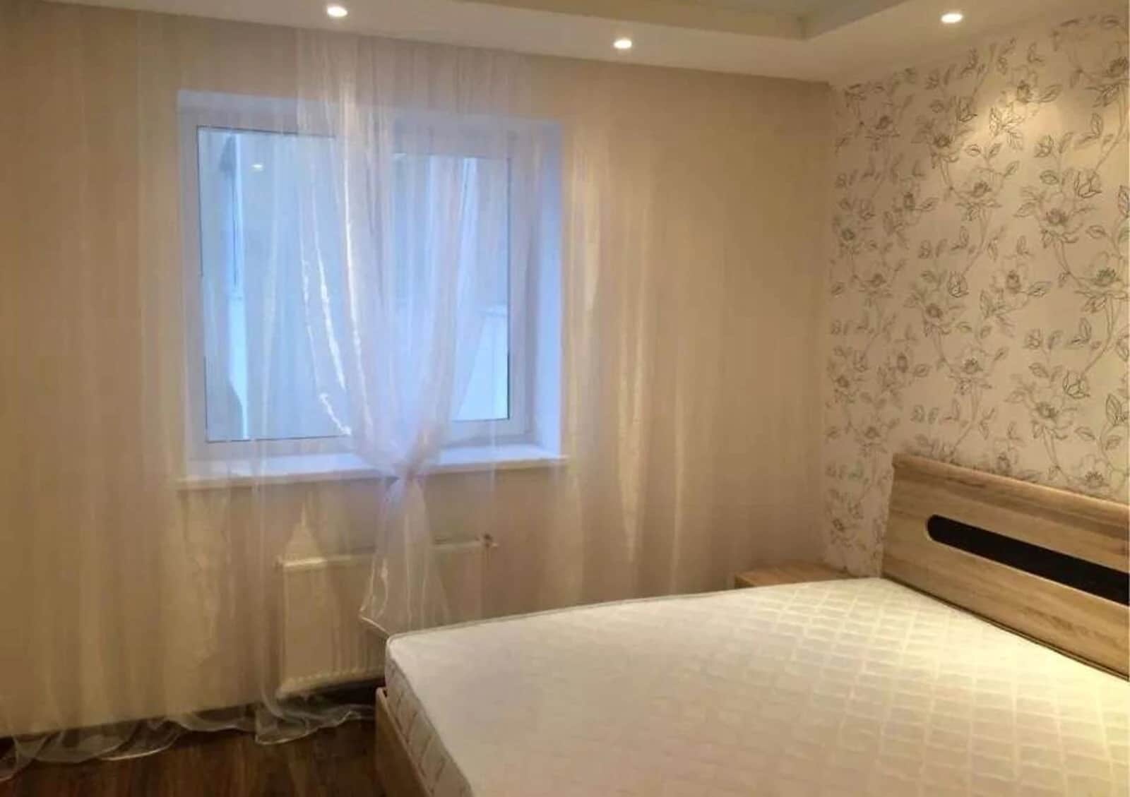 2-кімнатна квартира, Софіївська Борщагівка: закритий двір - фото 1