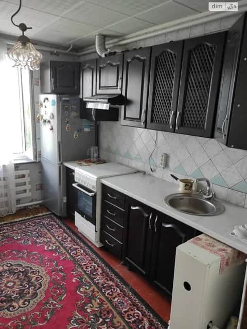 3-кімнатна квартира, Коростишів: індивідуальне газове опалення, торг - фото 1