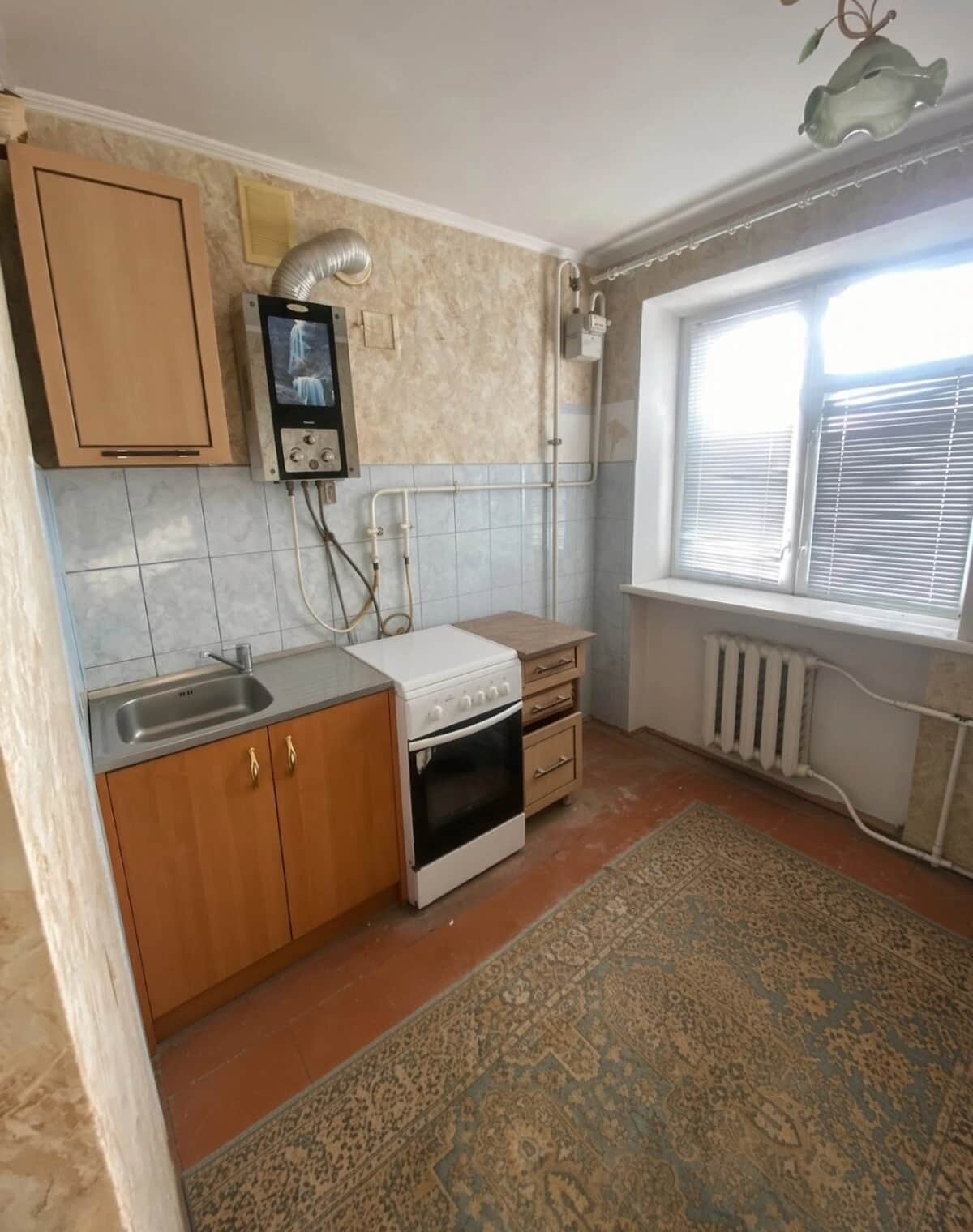 1-кімнатна квартира, Володимир: газова плита, внутрішній двір, торг - фото 2