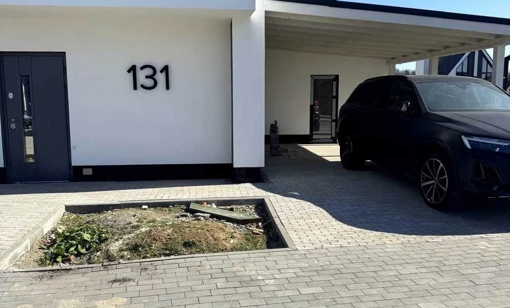 Будинок у КМ VILLAGGO: тераса 30 м², 2 паркінги, цілодобова охорона - фото 2