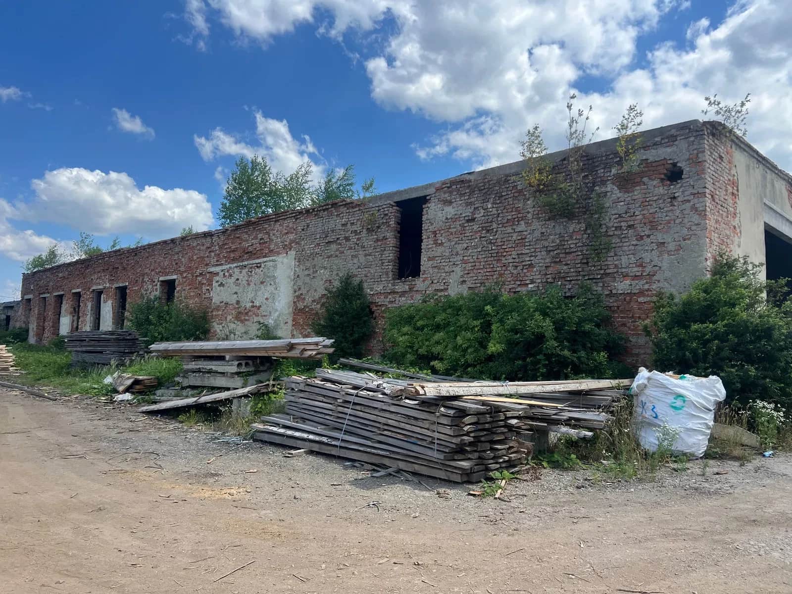 Нежитлова будівля, Вільшаник: цегляна, без комунікацій - фото 2