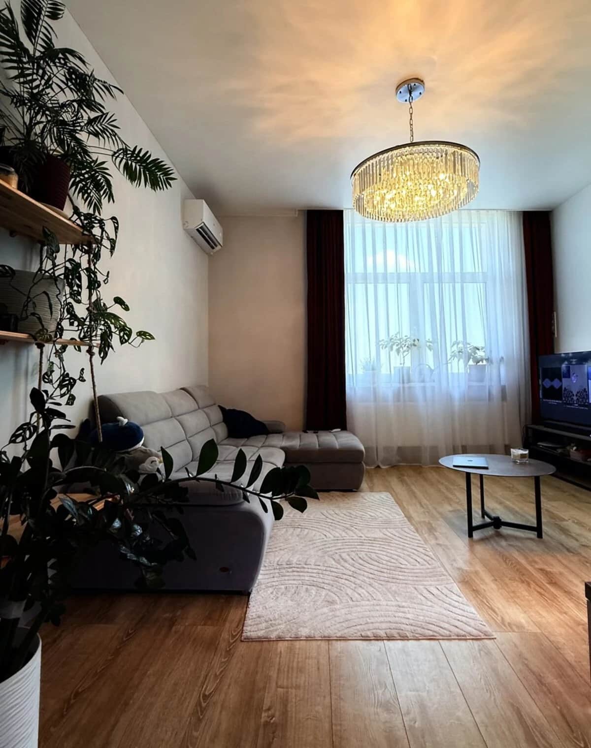 2-кімнатна квартира, Рясне: дизайнерський ремонт, ліфт і вода без світла - фото 2