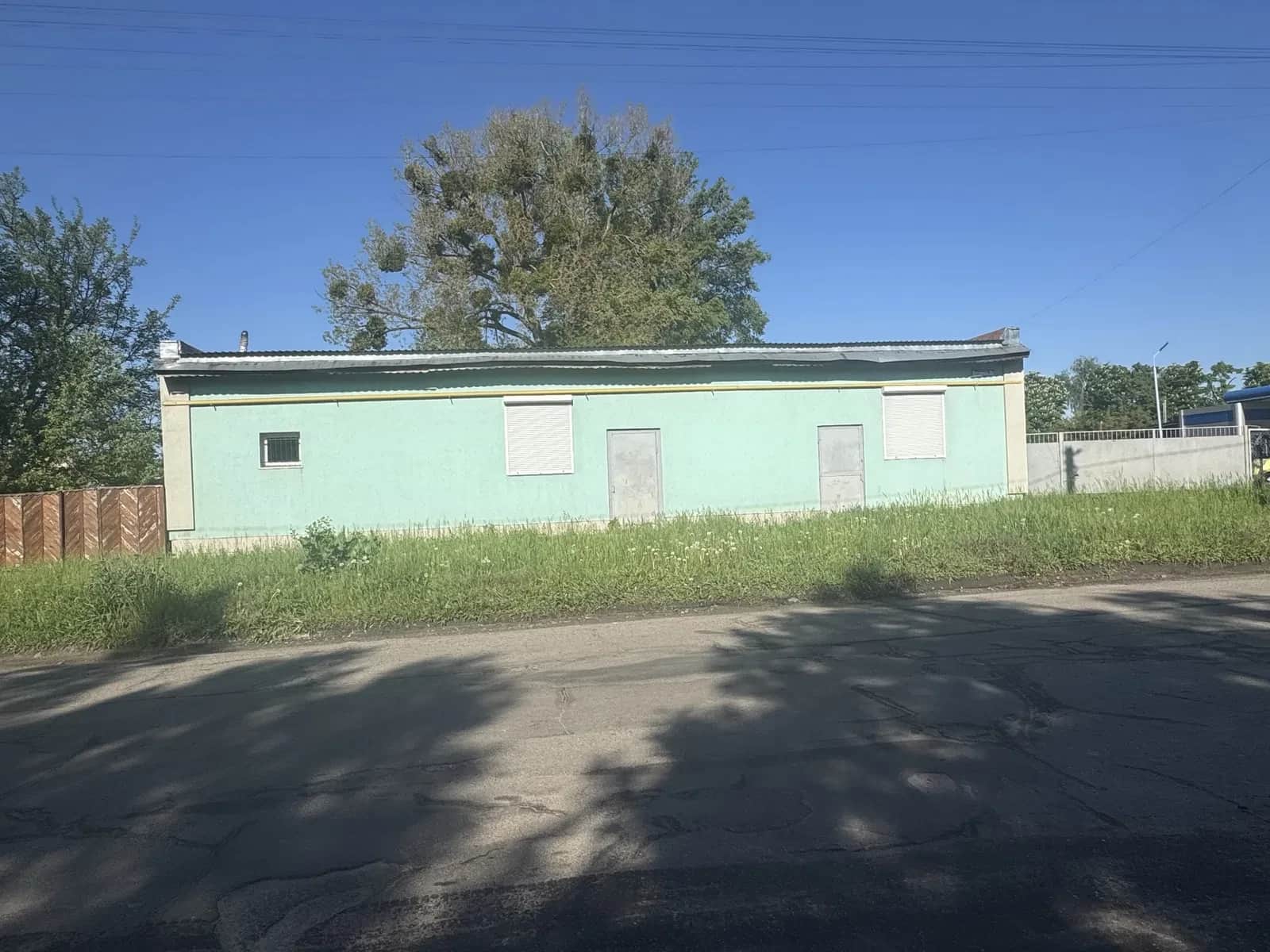Приміщення, Лубни: бокс 100 м², склад, СТО - фото 1