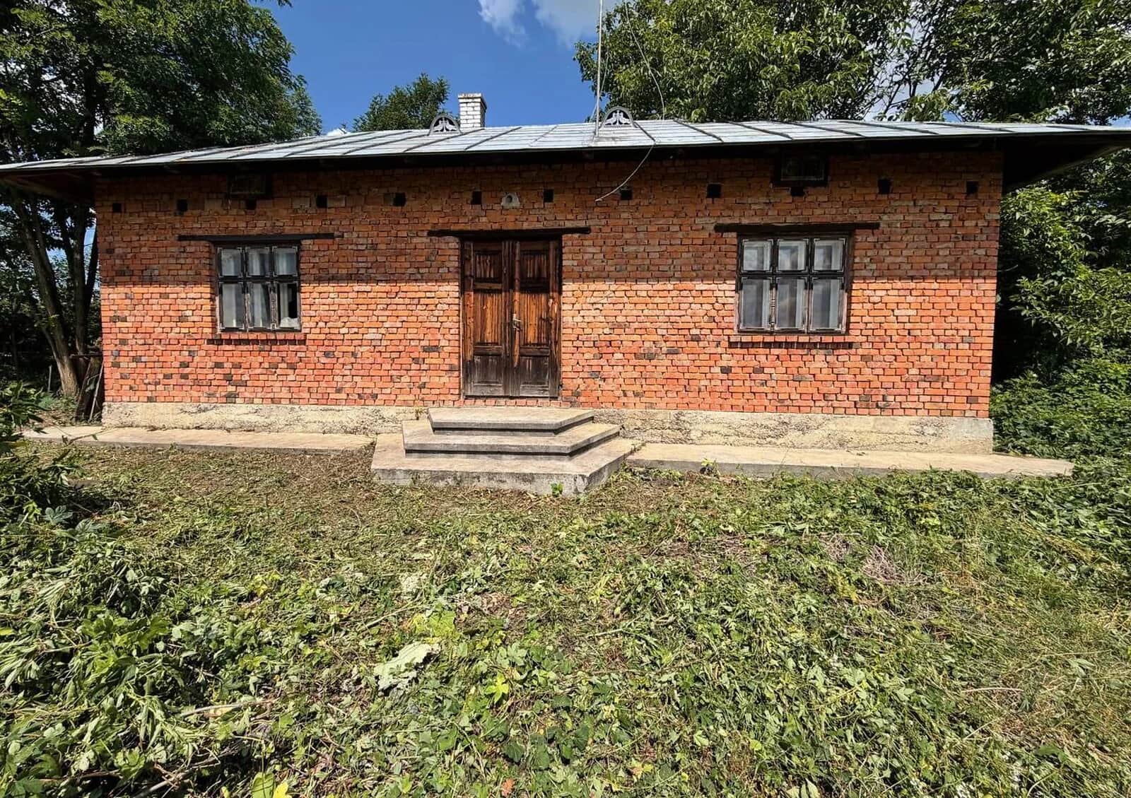 Будинок, Оршівці: криниця, сад, господарські будівлі - фото 1