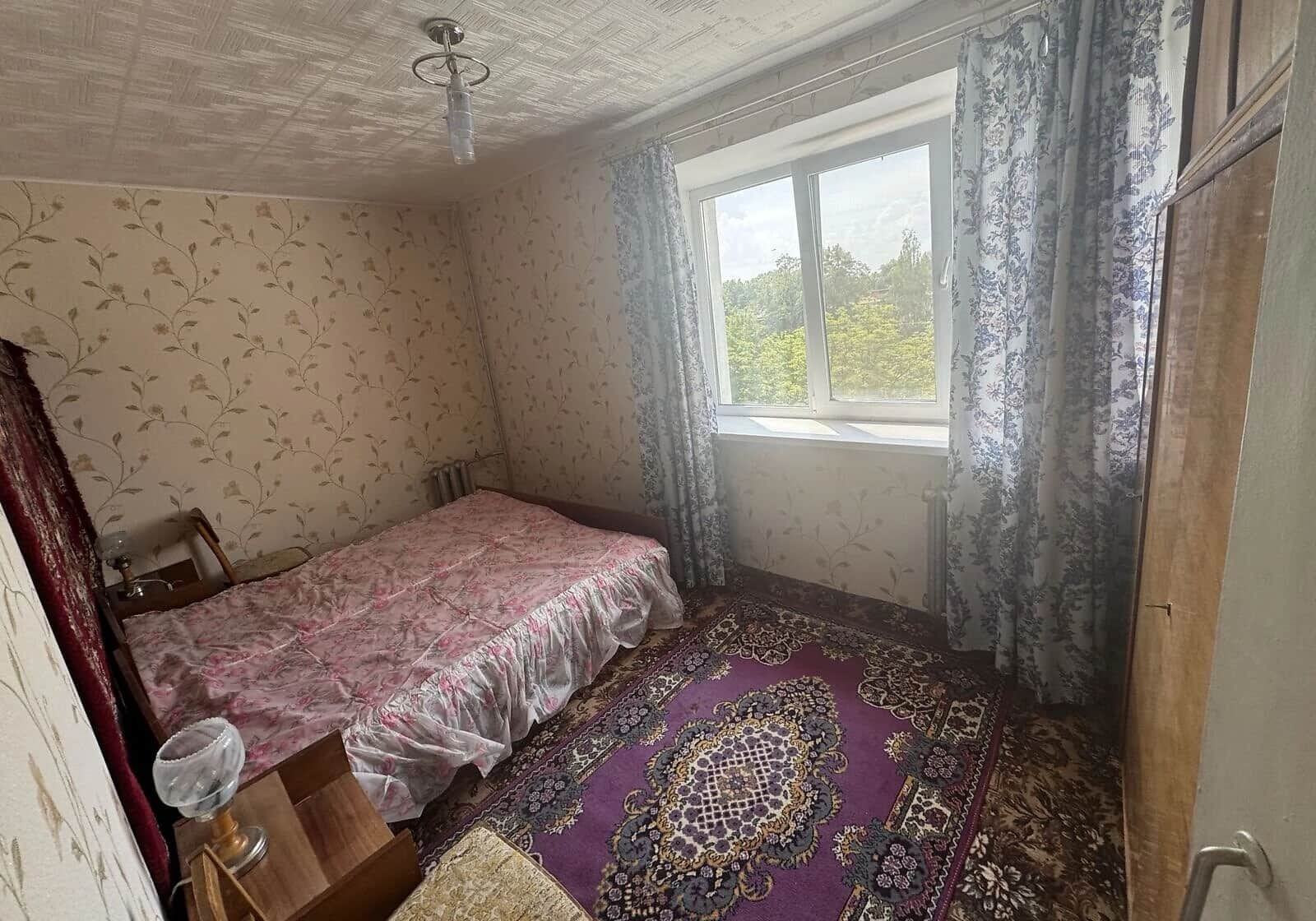 3-кімнатна квартира, Калуш: внутрішній двір, панельний будинок - фото 1