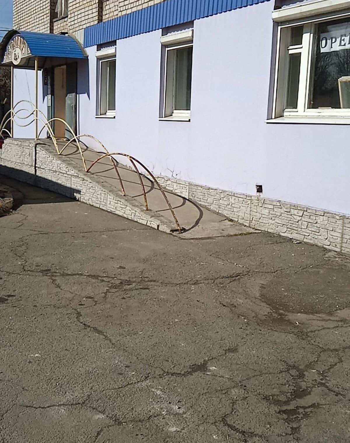 Комерційне приміщення, Жовті води: фасадне, торг можливий - фото 2
