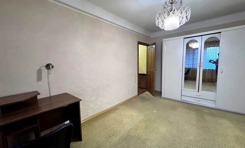 2-кімнатна квартира, Солом’янський: окремі кімнати, двір без авто - фото 1
