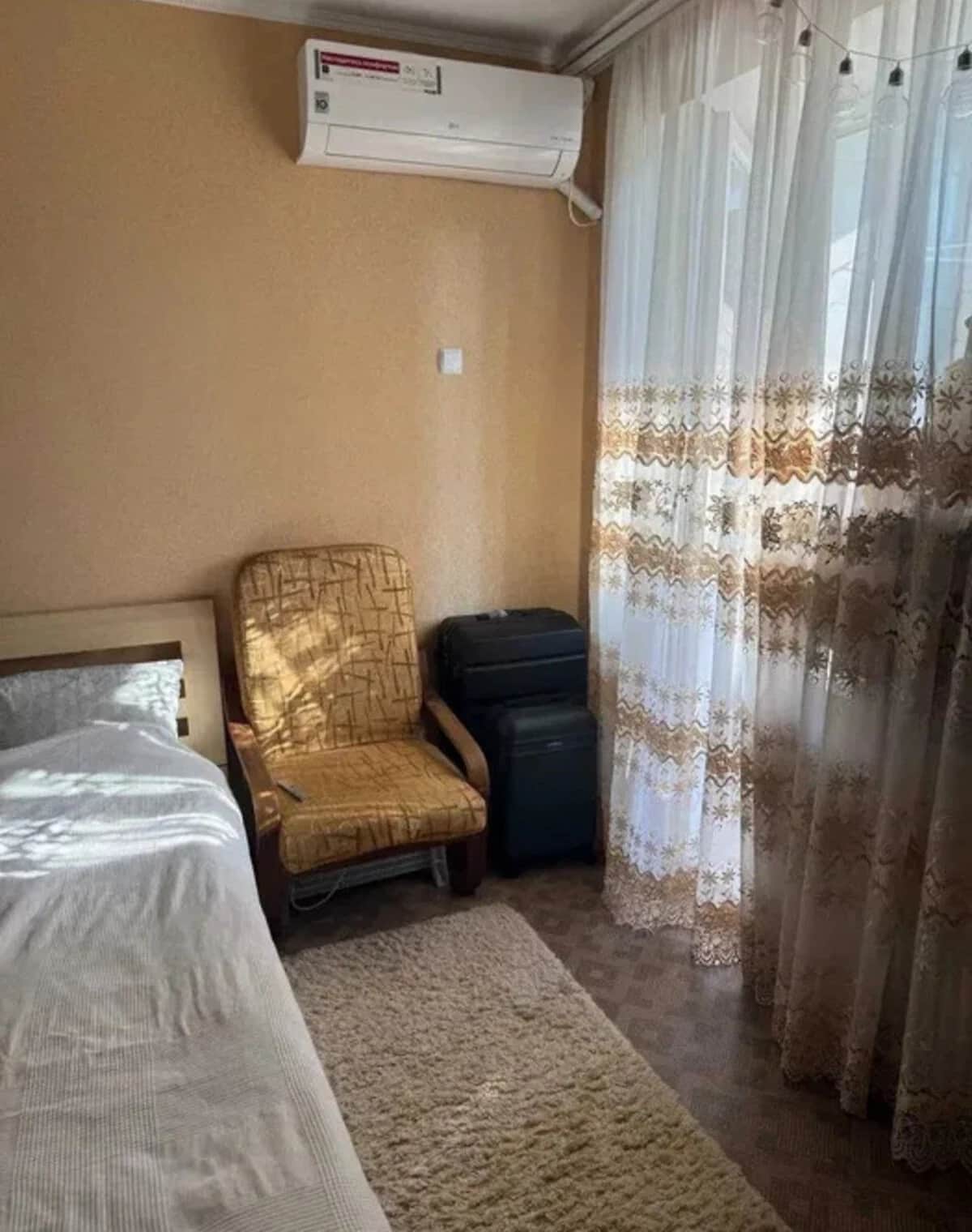 1-кімнатна квартира, Олексіївка: косметичний ремонт, метро Олексіївська - фото 2