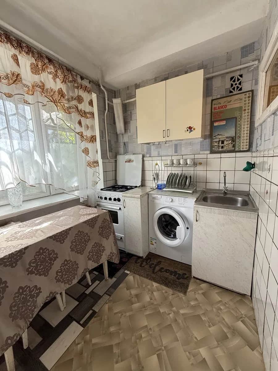 1-кімнатна квартира, Печерський: метро Печерська, укриття - фото 2