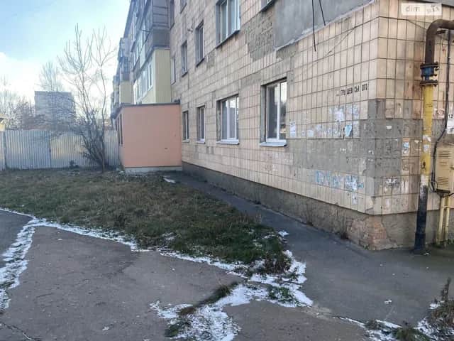 3-кімнатна квартира, Алмазний: 1-й поверх, потребує ремонту - фото 2