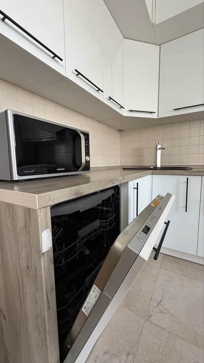 3-кімнатна квартира, Петлюри: свіжий ремонт, тепло й вода без світла - фото 2