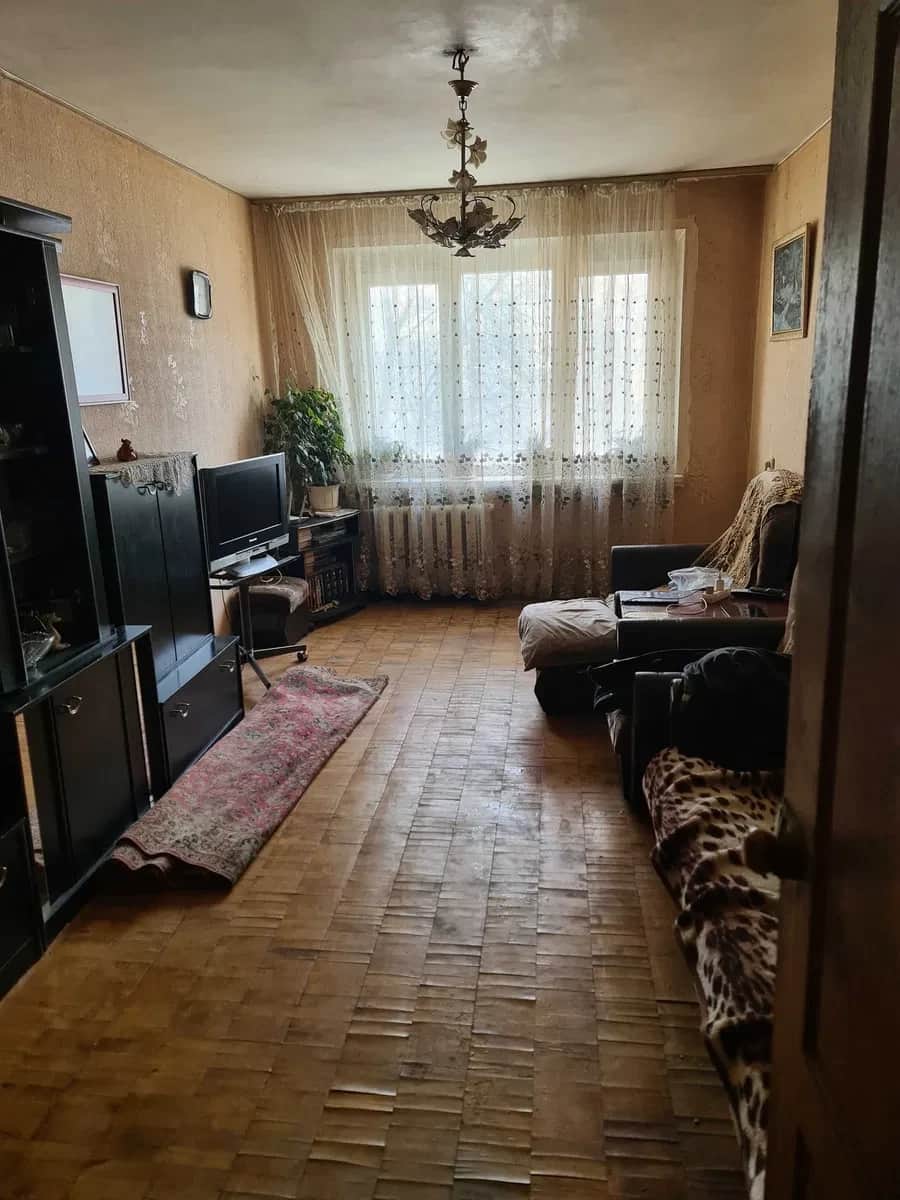 2-кімнатна квартира, Святошинський: під ремонт, лоджія, двостороння - фото 1