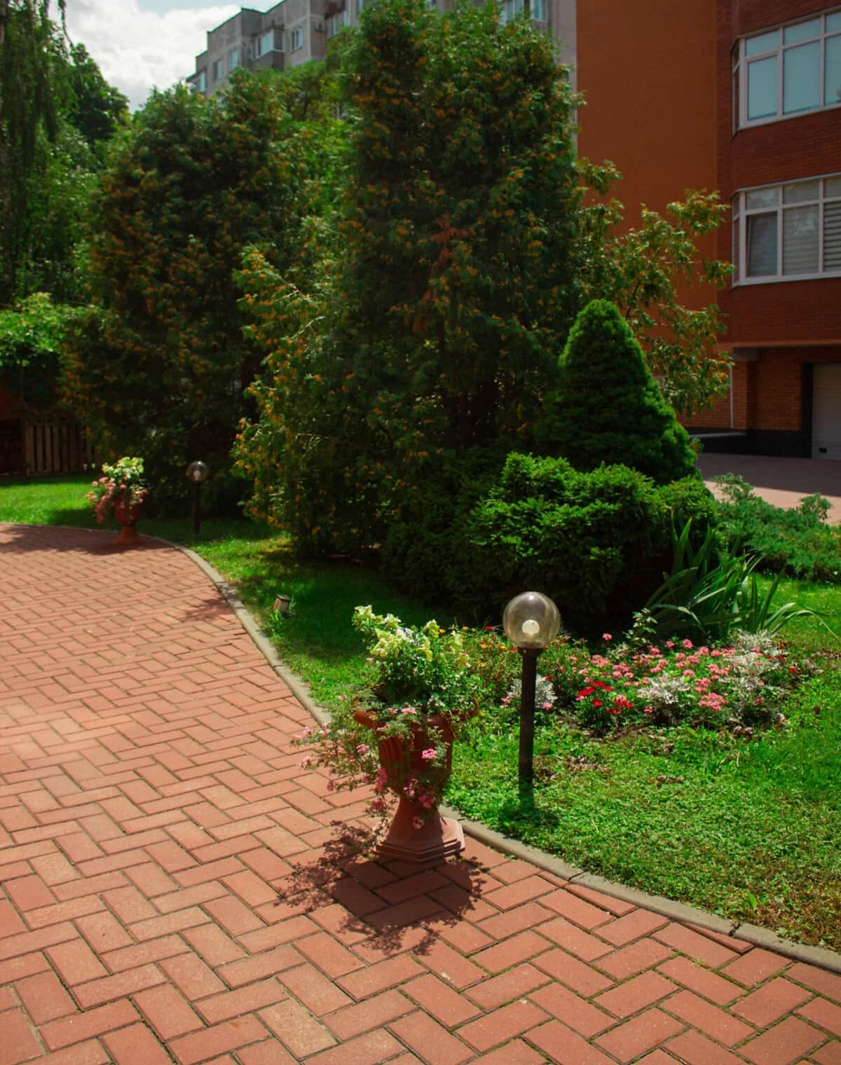 4-кімнатна квартира, Автозаводський: паркомісце, резервне живлення - фото 2