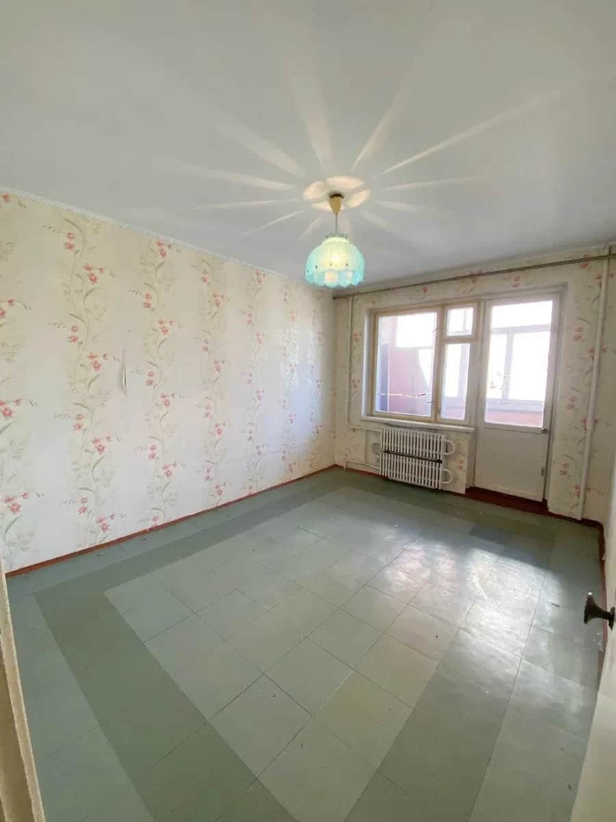 2-кімнатна квартира, Шевченківський: 3 балкони, вид на місто та центр - фото 2