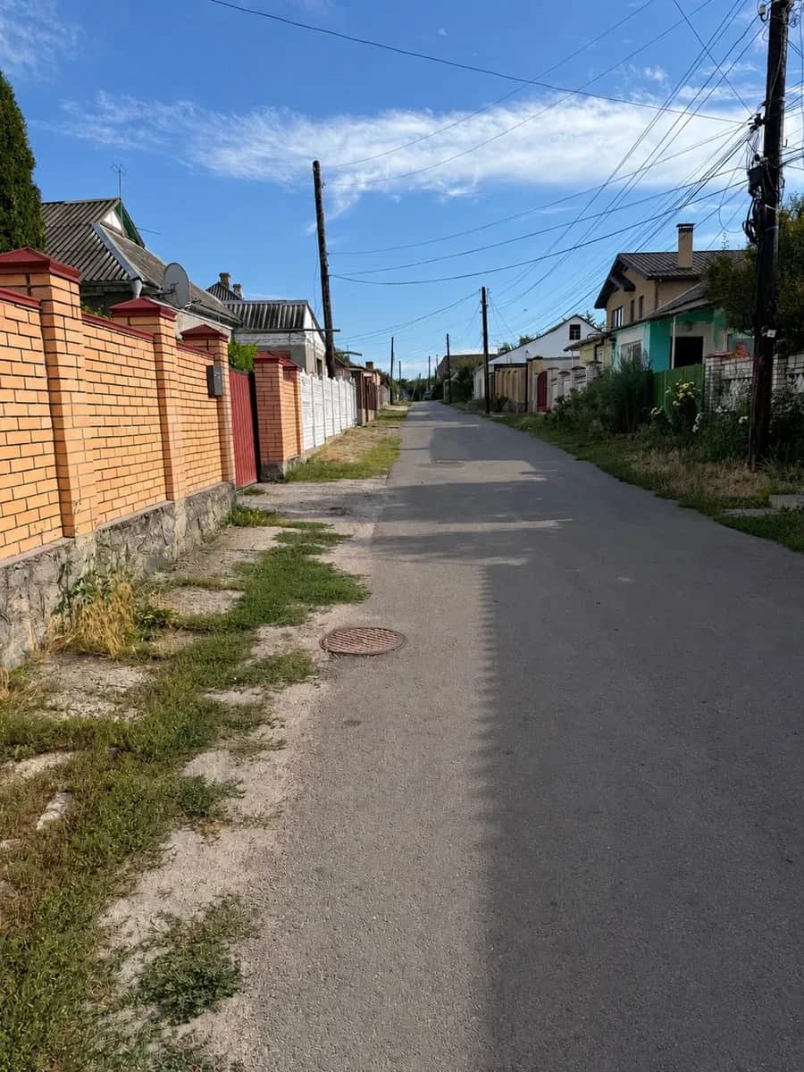 Будинок, Умань: незавершений ремонт, гараж, ділянка 7.74 соток - фото 1